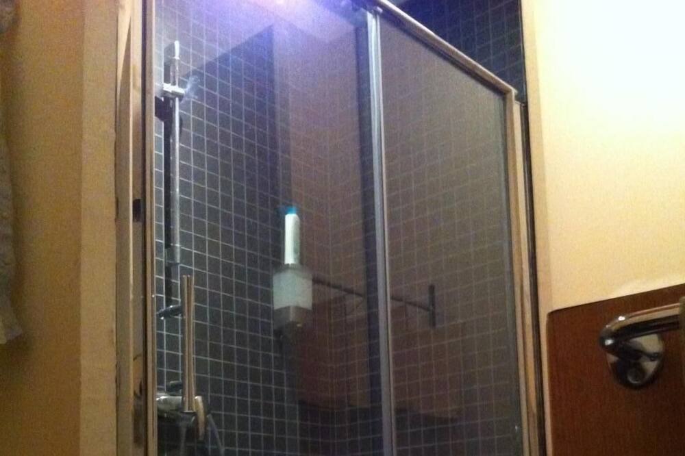 Photo of Bathroom in Uhart-Mixe