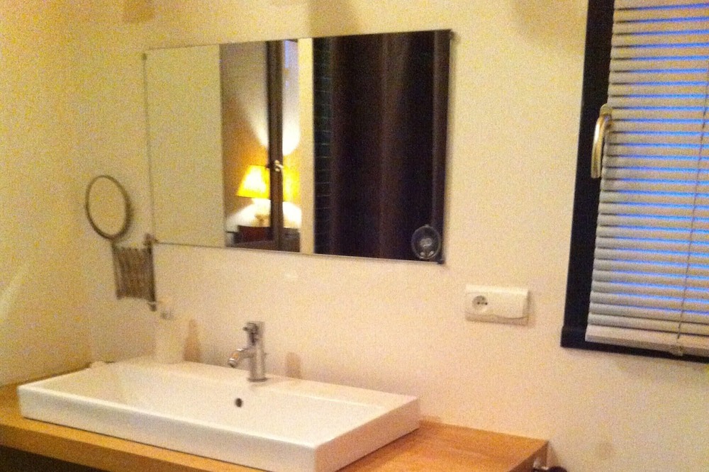 Photo of Bathroom in Uhart-Mixe