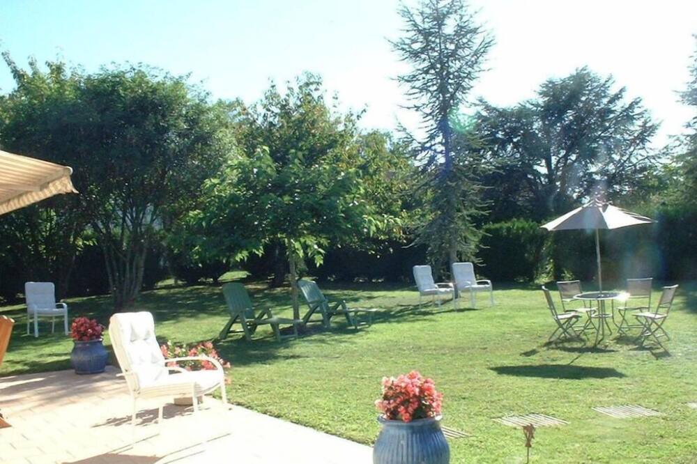 Photo of Patio Balcony in Chauvigny