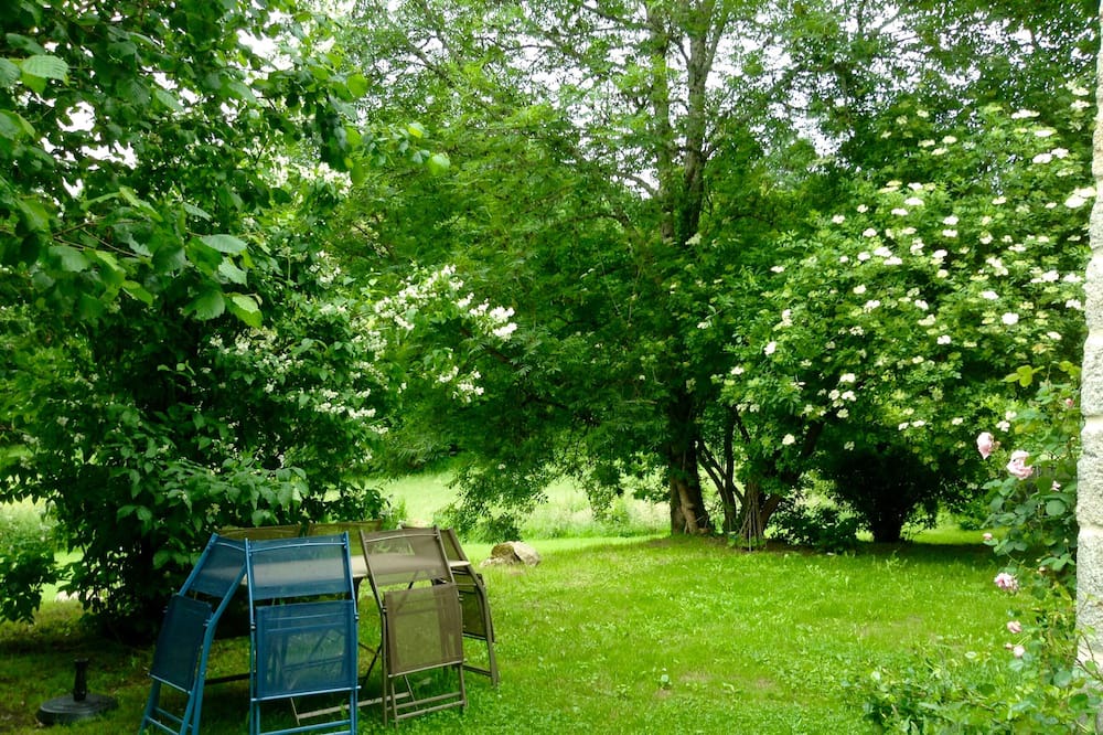 Photo of Outdoor in Saint-Julien-pres-Bort