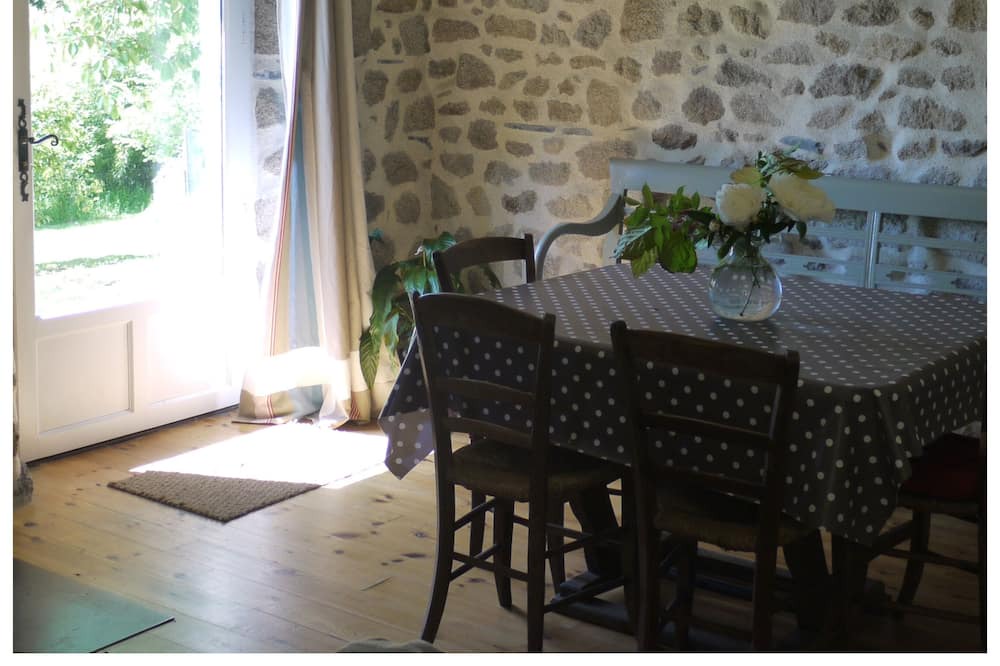 Photo of Kitchen in Saint-Julien-pres-Bort