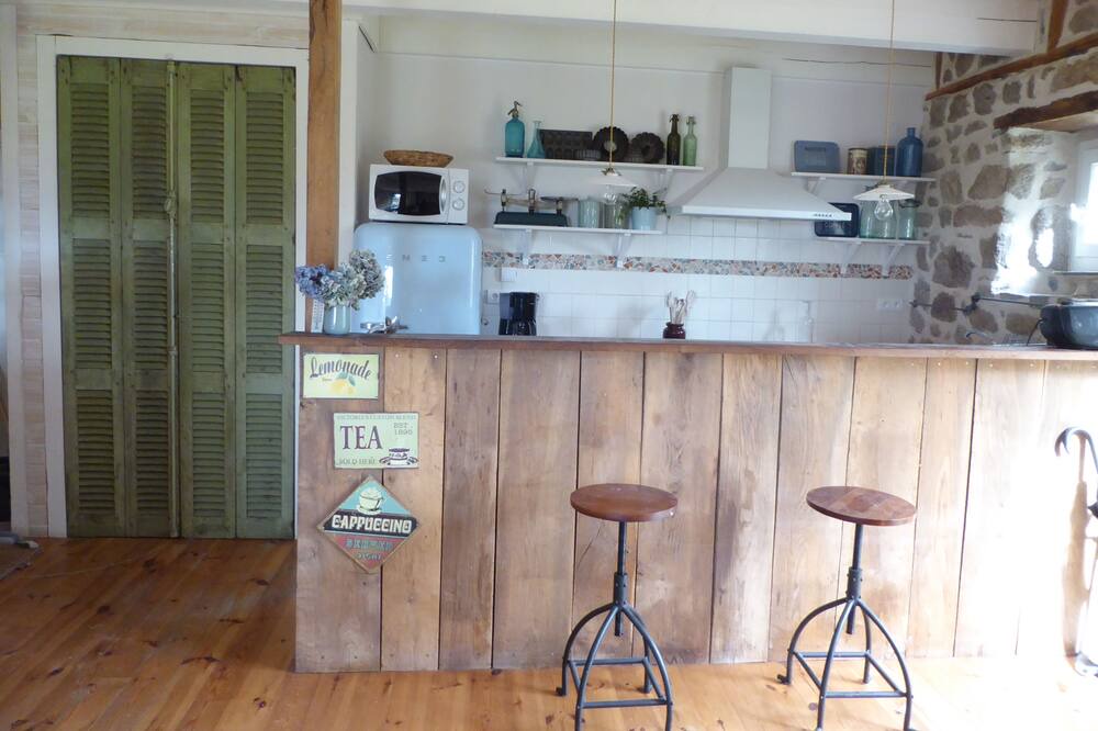 Photo of Kitchen in Saint-Julien-pres-Bort