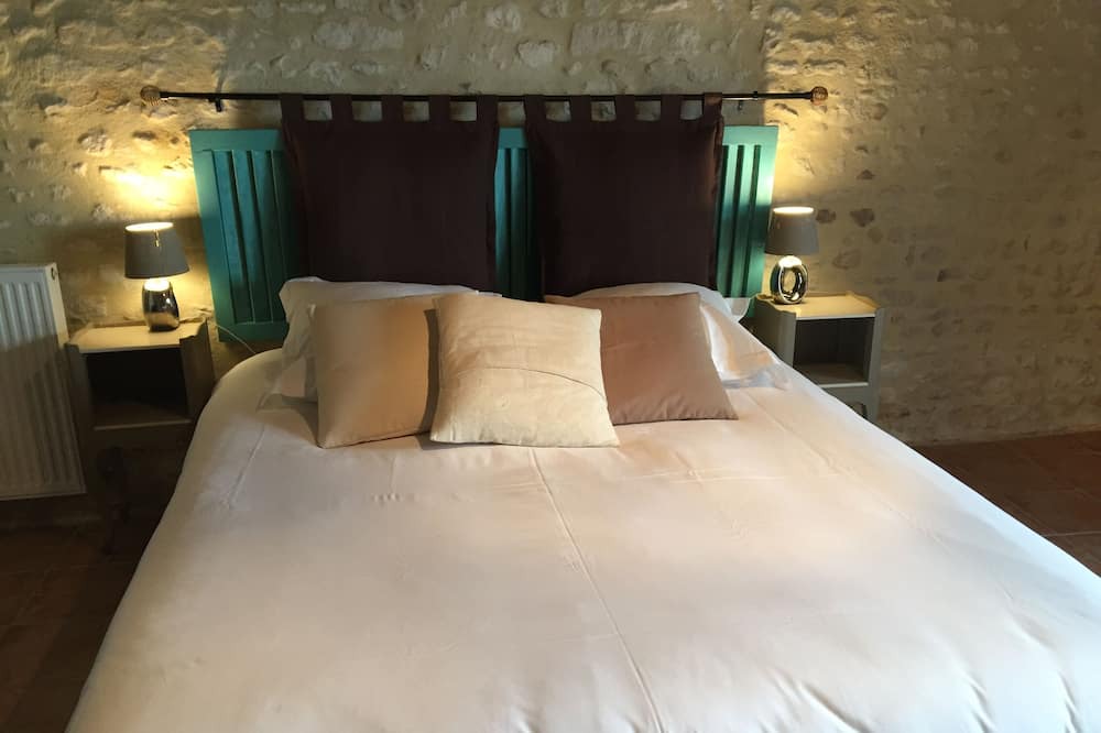 Photo of Bedroom in Montils