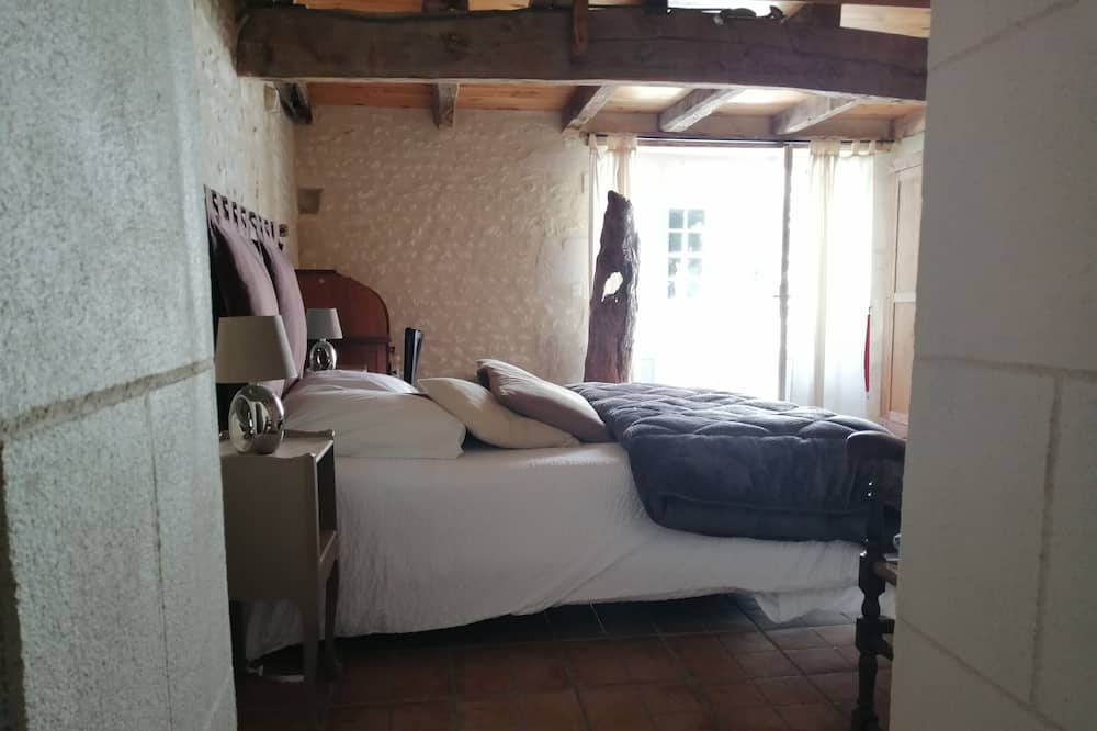 Photo of Bedroom in Montils