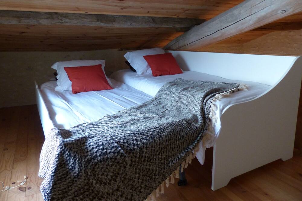 Photo of Bedroom in Montils