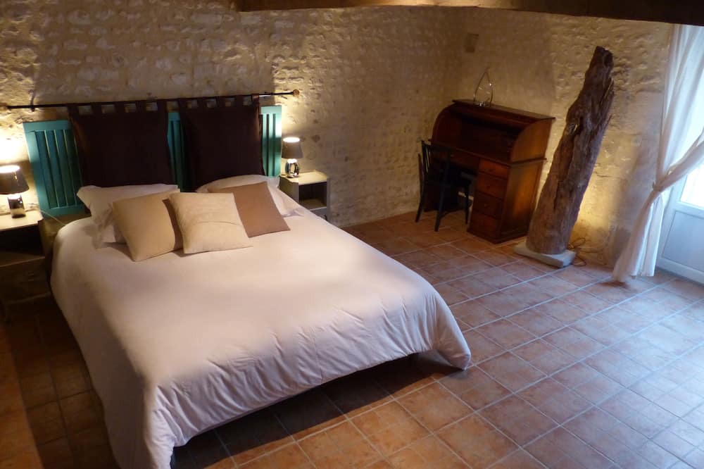 Photo of Bedroom in Montils