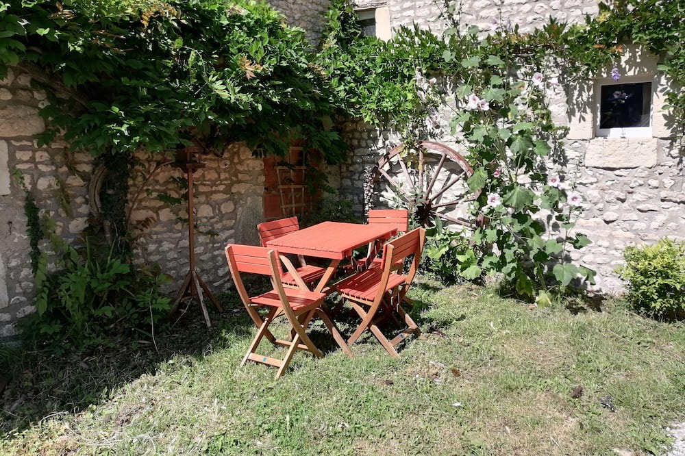 Photo of Outdoor in Montils