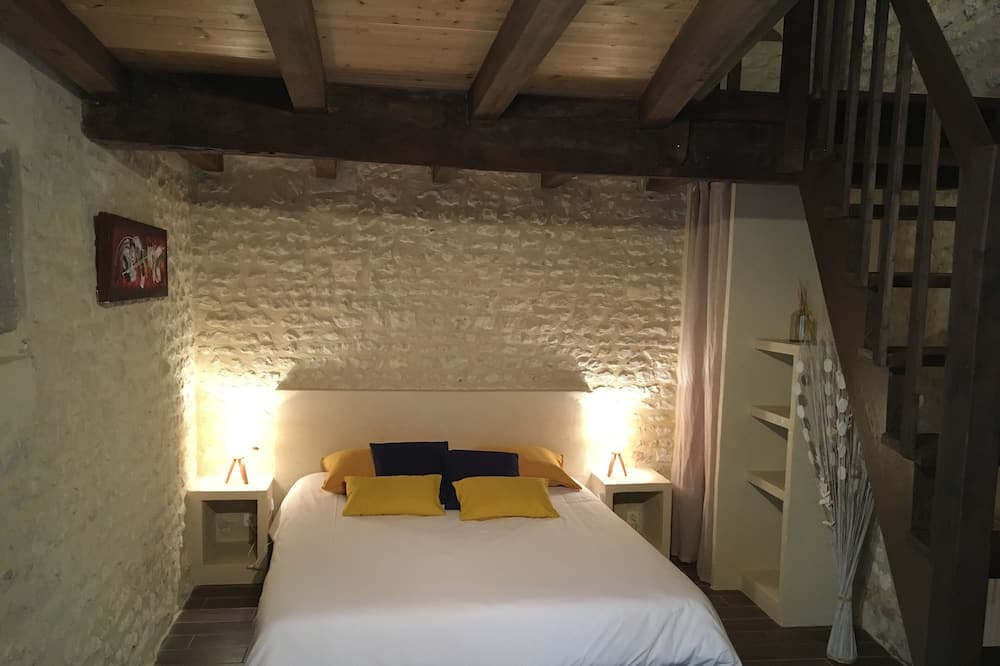 Photo of Bedroom in Montils