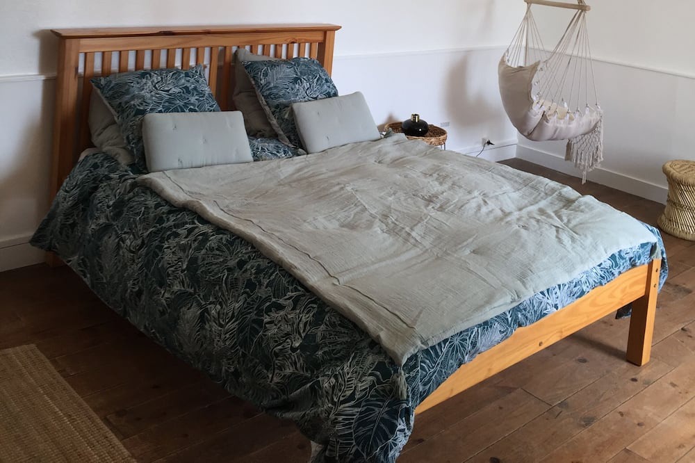 Photo of Bedroom in Saint-Saturnin
