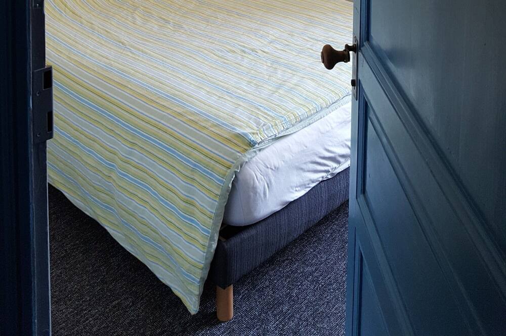 Photo of Bedroom in Mortagne-sur-Gironde