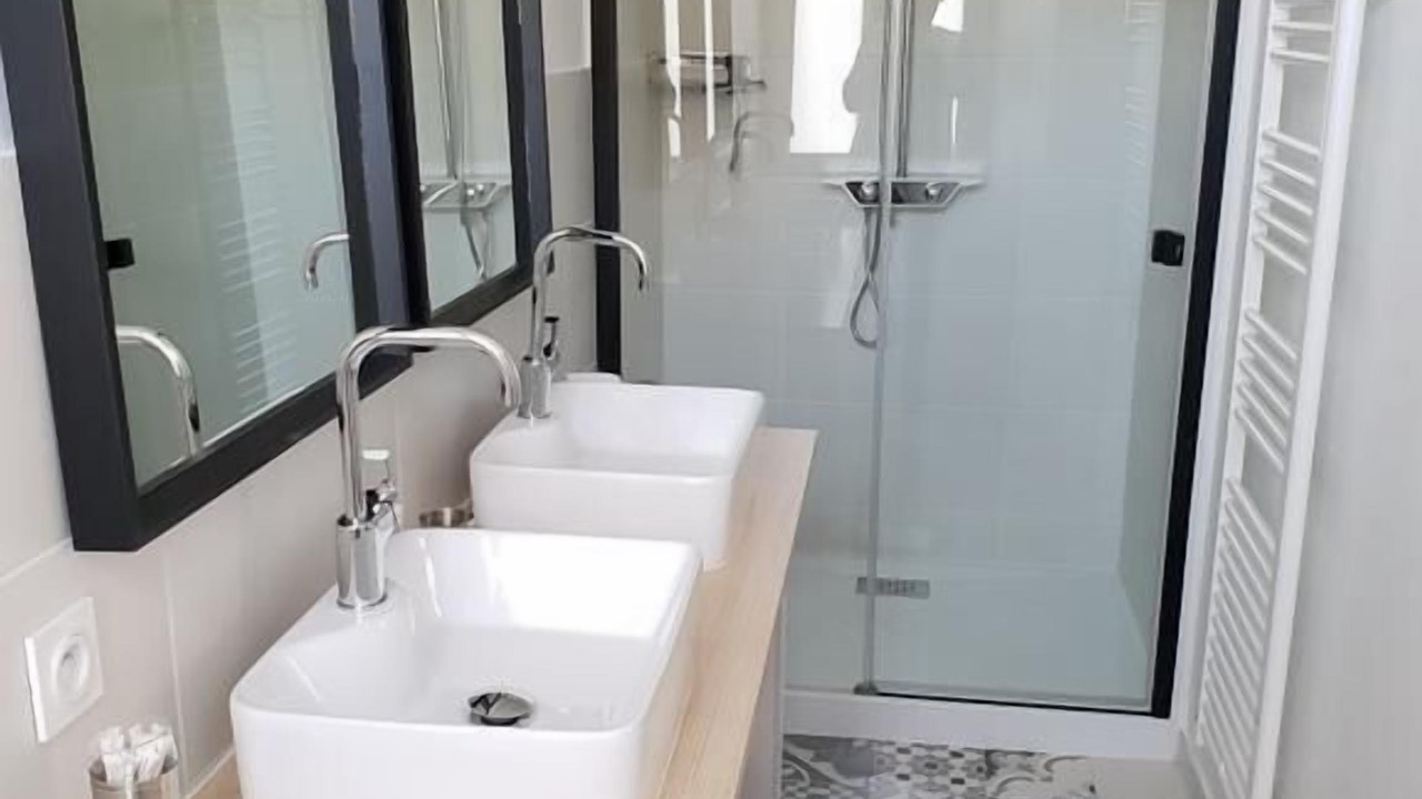 Photo of Bathroom in Saint-Palais-de-Negrignac