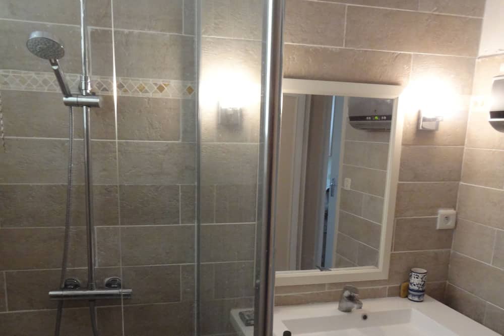 Photo of Bathroom in Saint-Geours-de-Maremne