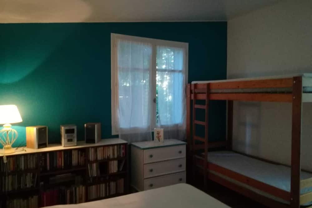 Photo of Bedroom in Saint-Geours-de-Maremne