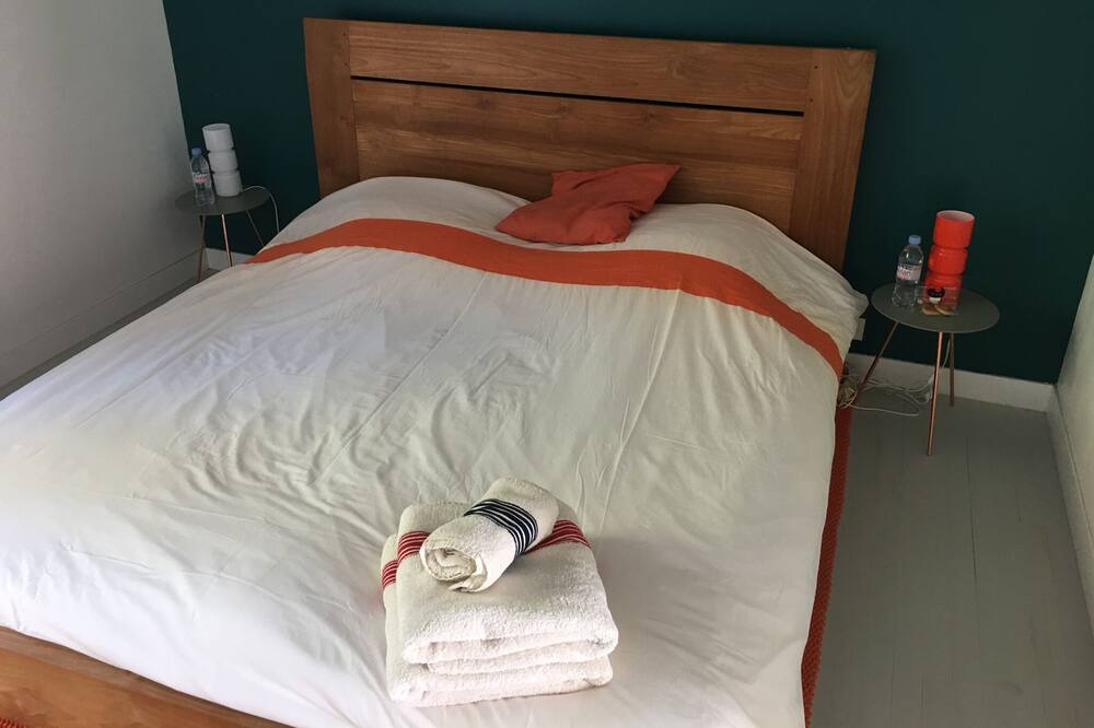 Photo of Bedroom in Saint-Martin-de-Seignanx