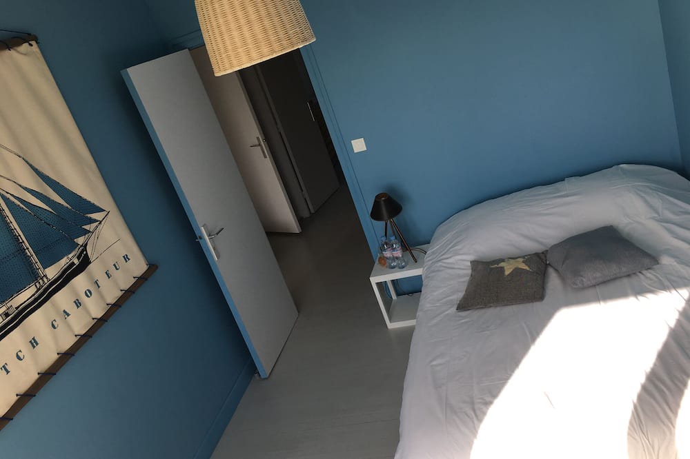Photo of Bedroom in Saint-Martin-de-Seignanx