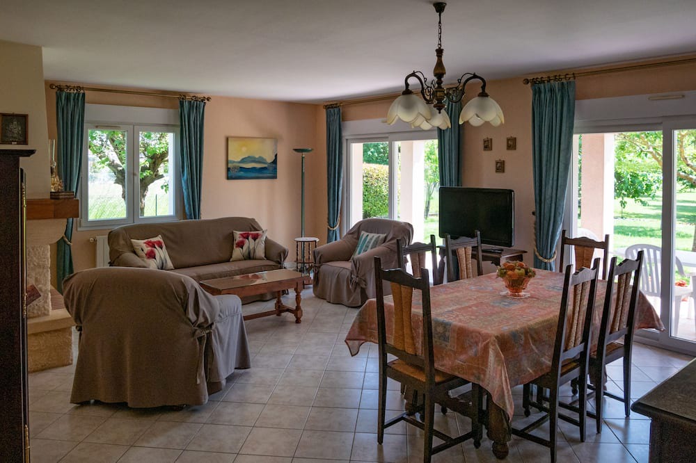 Photo of Livingroom in Serignac-sur-Garonne