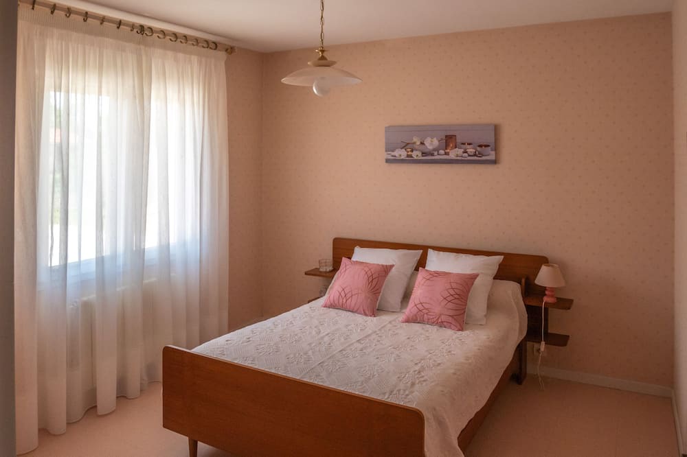 Photo of Bedroom in Serignac-sur-Garonne
