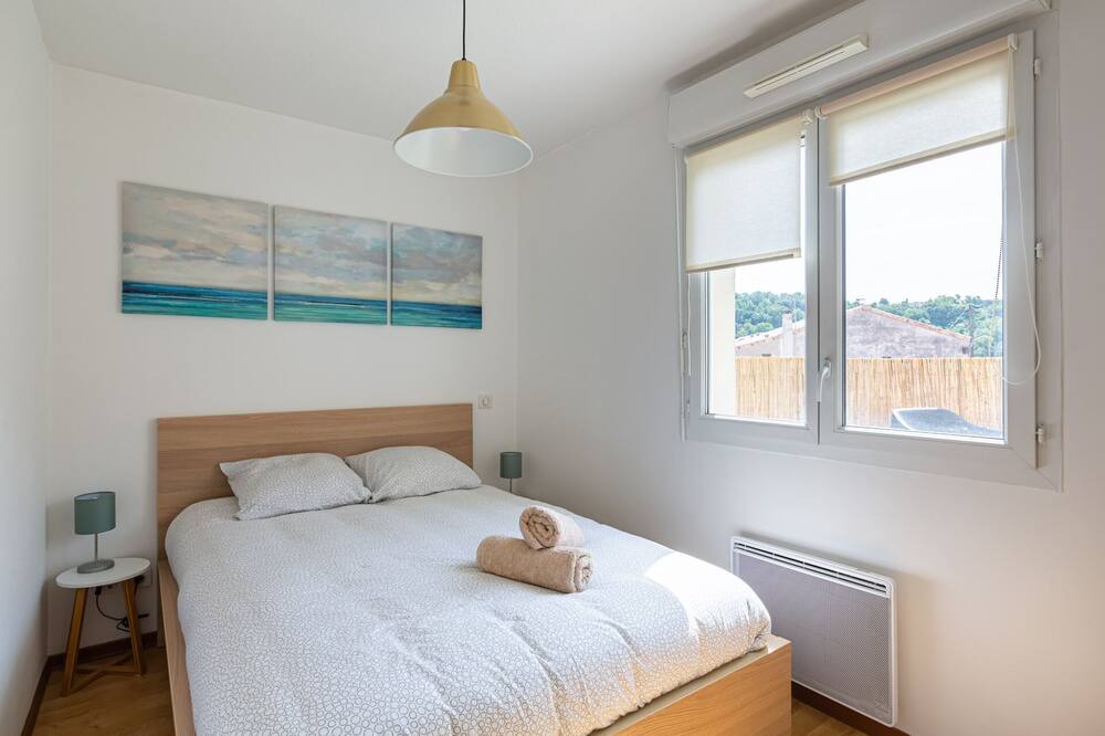 Photo of Bedroom in Cenon