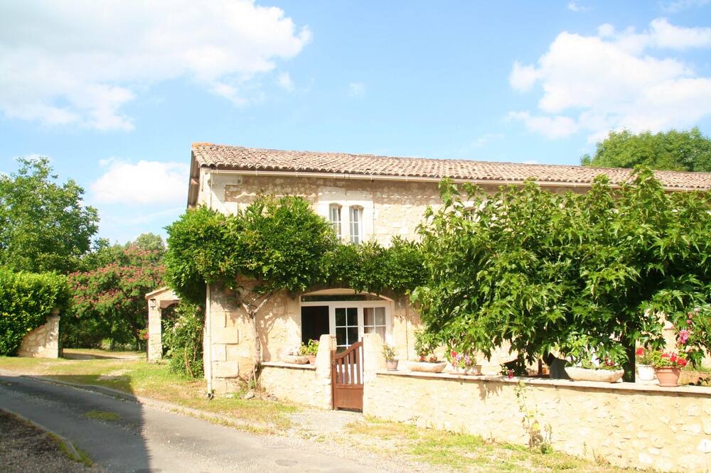 Photo of Others in Saint-Front-de-Pradoux