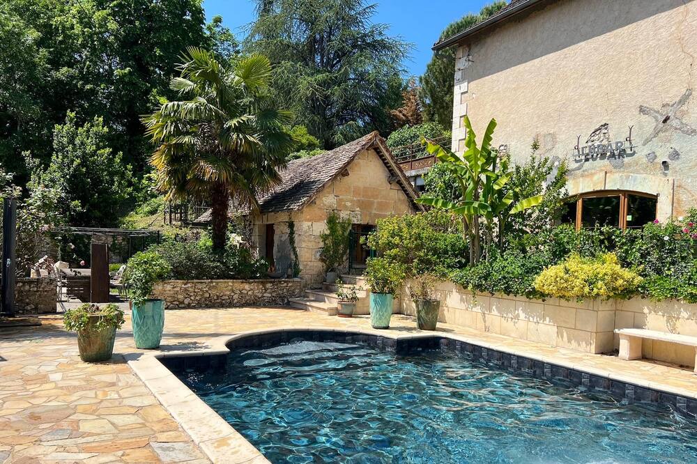 Photo of Outdoor in Saint-Front-de-Pradoux