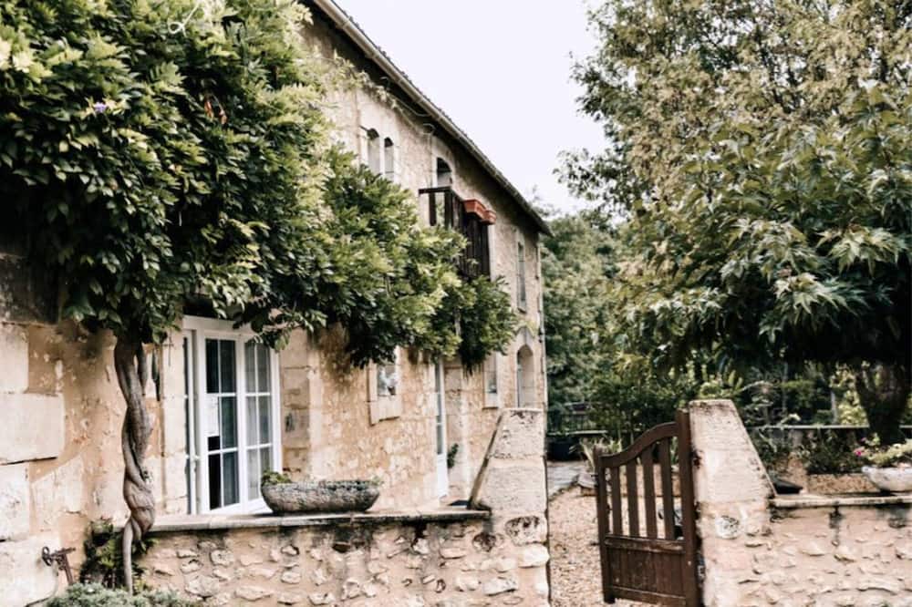 Photo of Others in Saint-Front-de-Pradoux