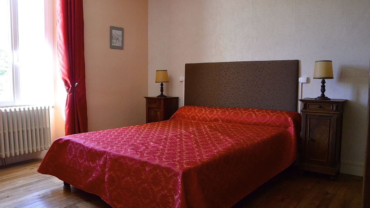 Photo of Bedroom in Reaux