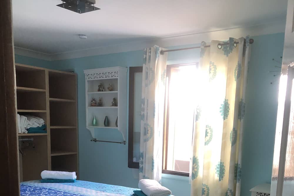 Photo of Bedroom in Saint-Yrieix-les-Bois