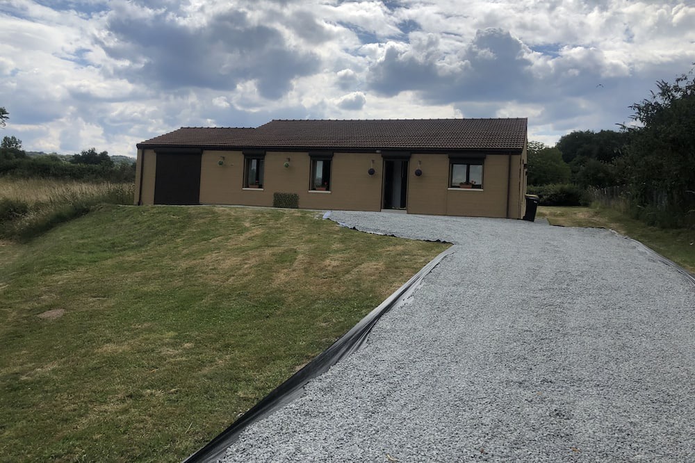 Photo of Outdoor in Saint-Yrieix-les-Bois