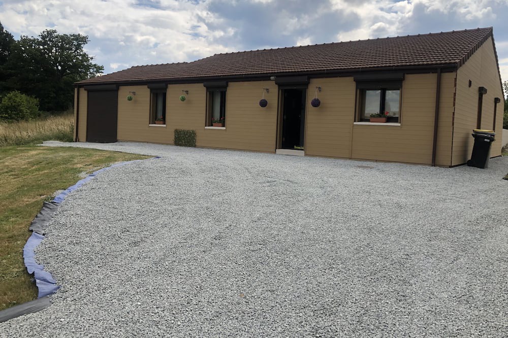 Photo of Outdoor in Saint-Yrieix-les-Bois