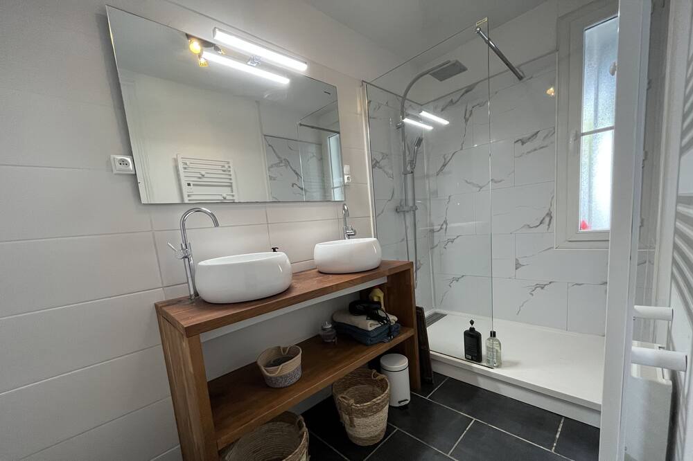Photo of Bathroom in Arcachon