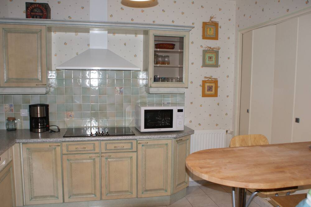 Photo of Kitchen in Castillon - Pujols Intercommunalite
