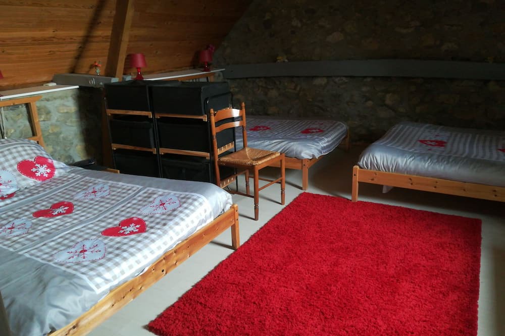 Photo of Bedroom in Alcay-Alcabehety-Sunharette