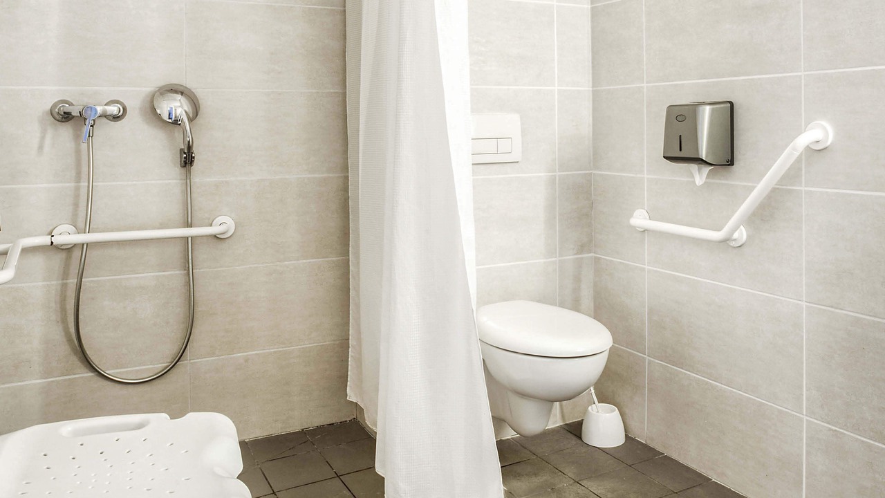 Photo of Bathroom in Champniers