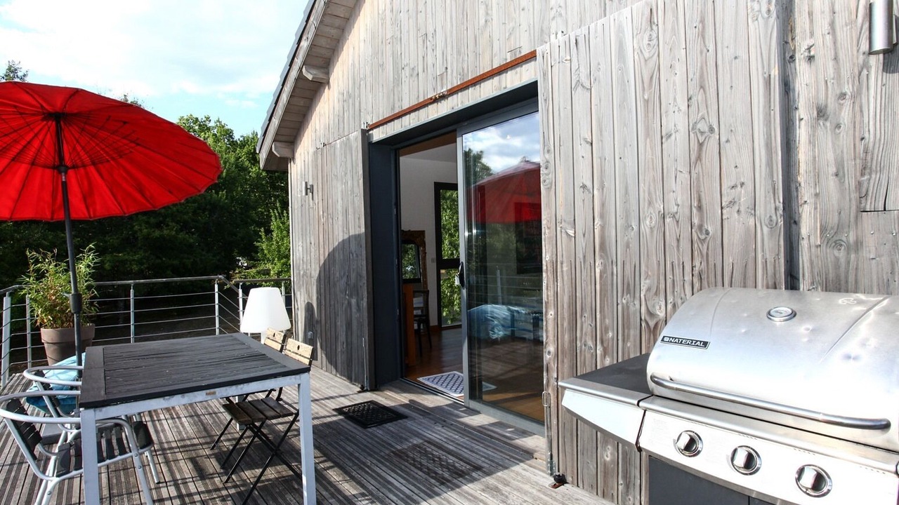 Photo of Patio Balcony in Saint-Jean-d'Eyraud