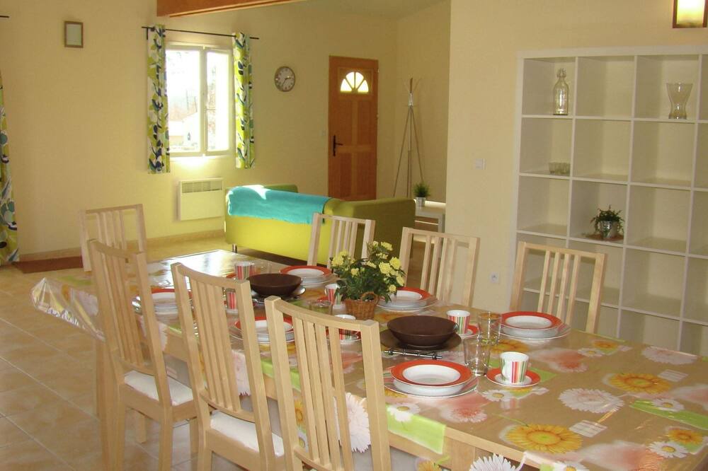 Photo of Livingroom in Brossac