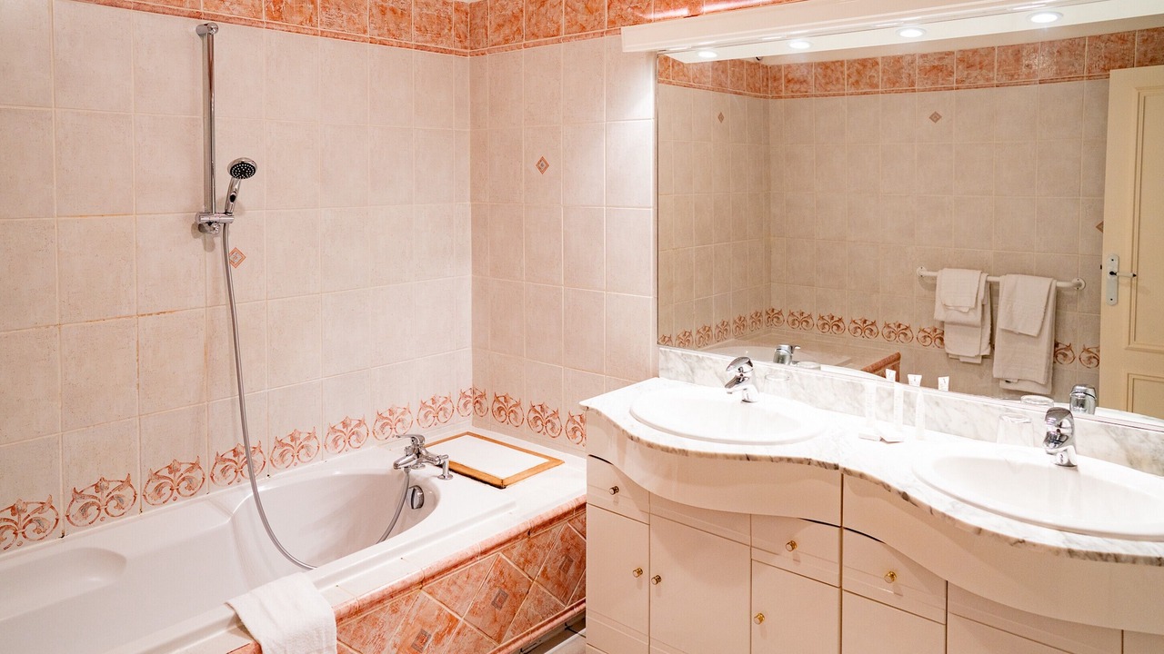 Photo of Bathroom in Margaux