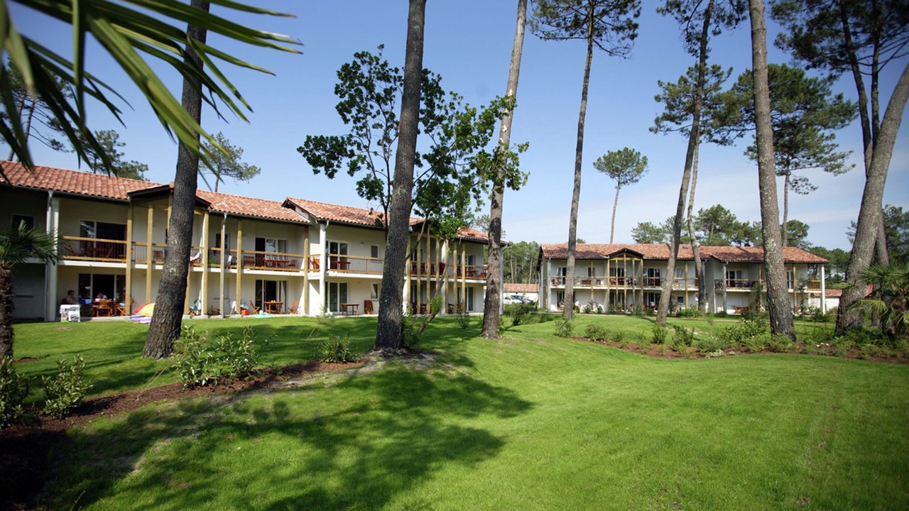 Photo of Buildings in Ondres