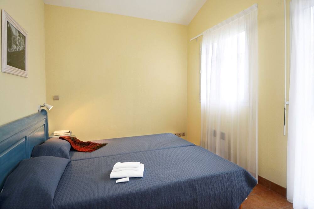 Photo of Bedroom in Gujan-Mestras