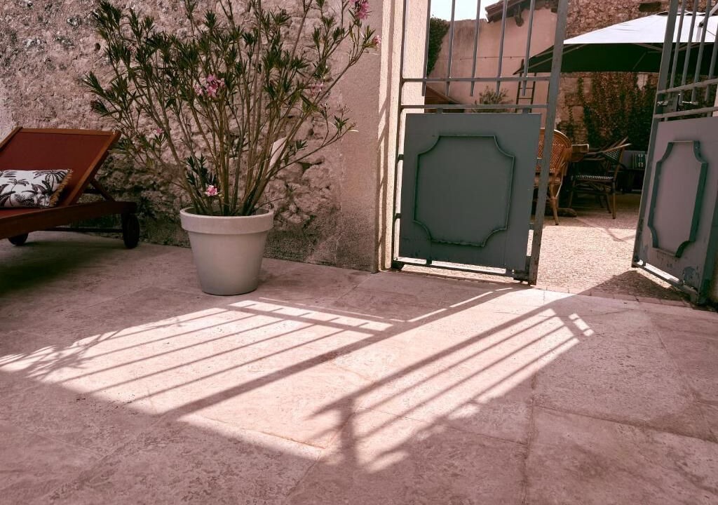Photo of Patio Balcony in Saint-Romain