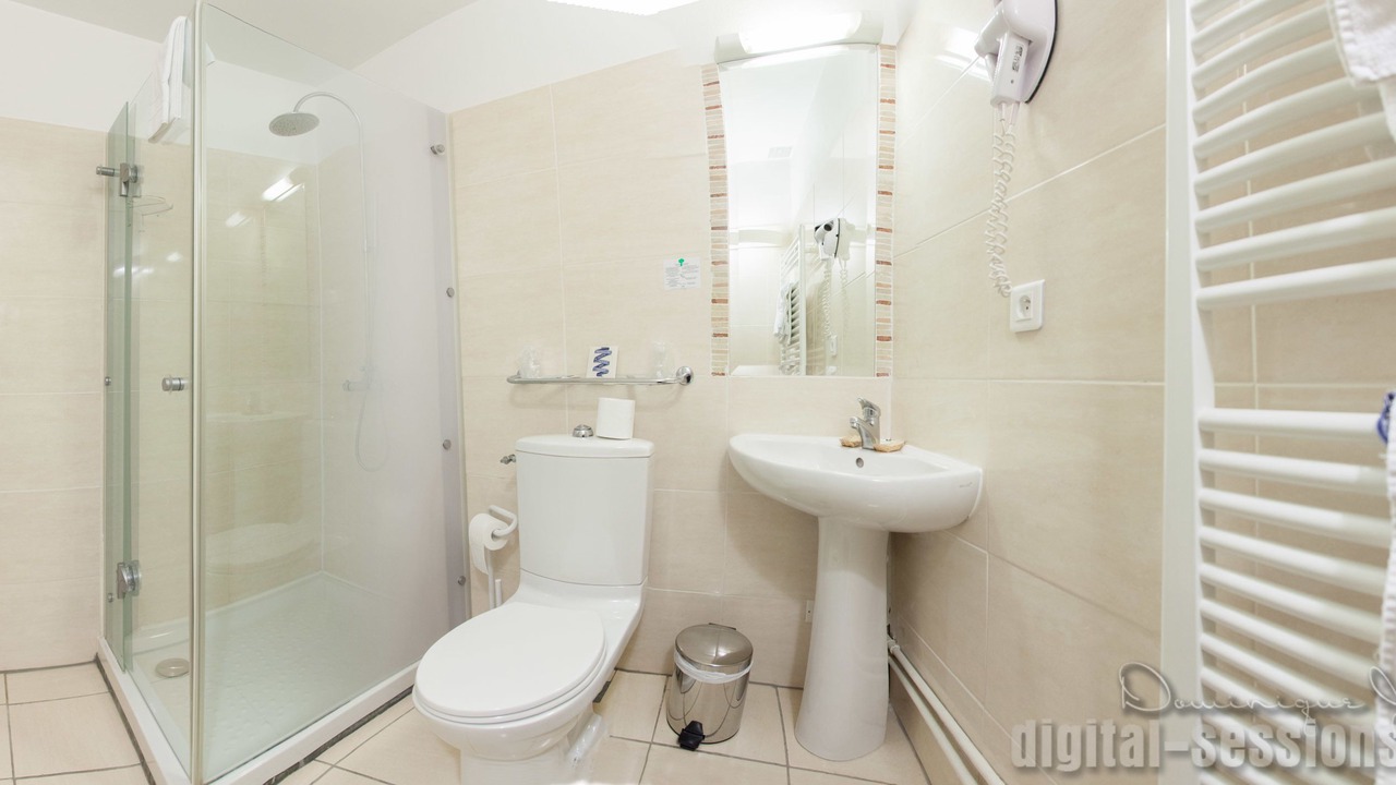 Photo of Bathroom in Bergerac