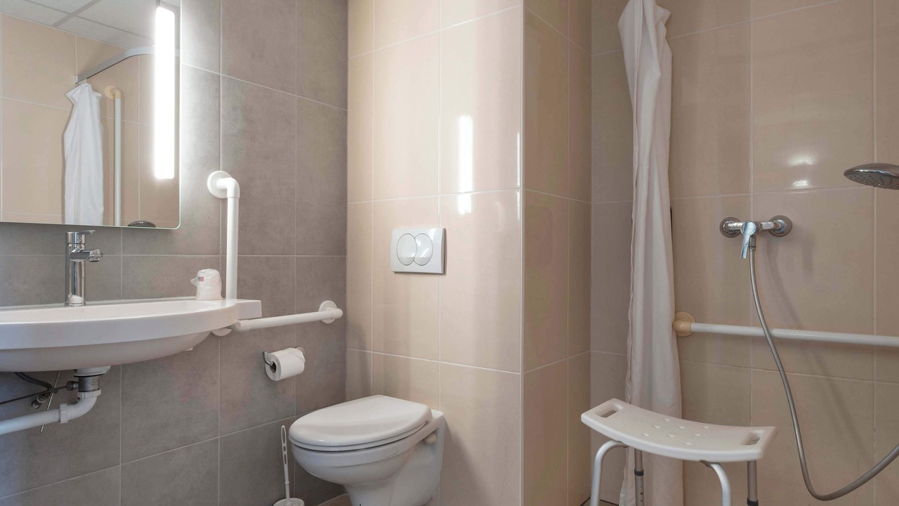 Photo of Bathroom in North district