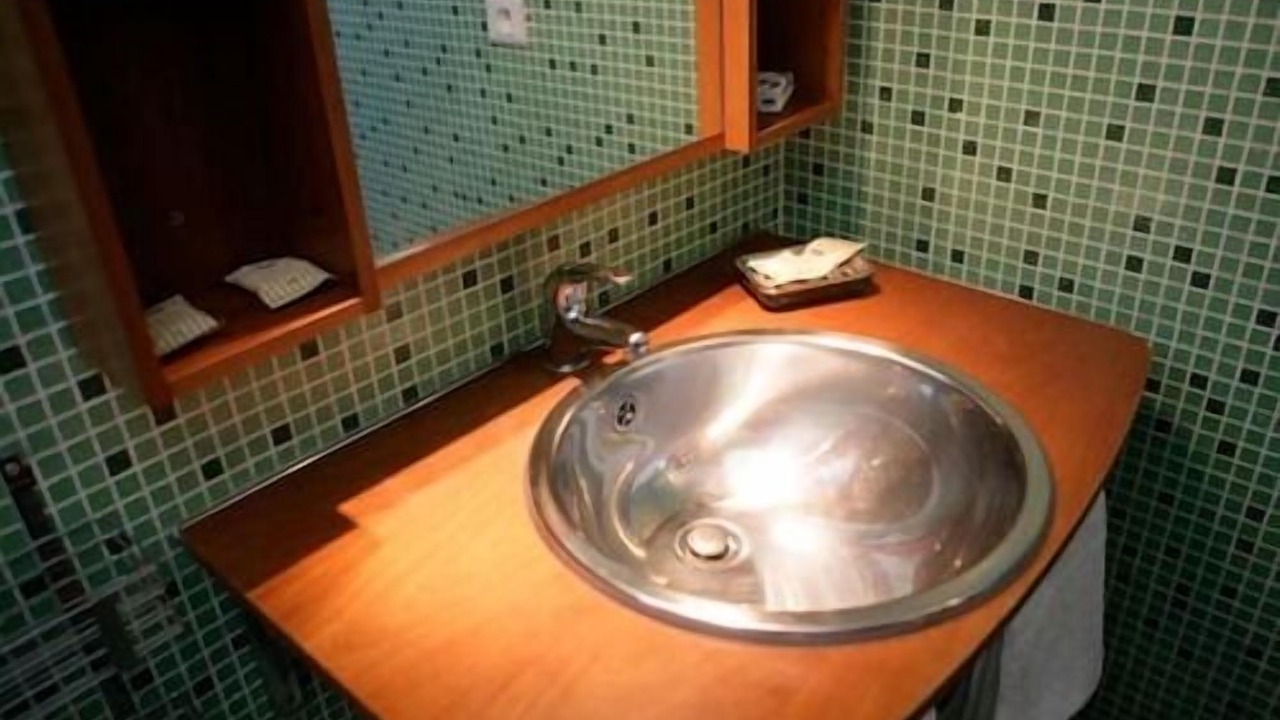 Photo of Bathroom in 13th Arrondissement