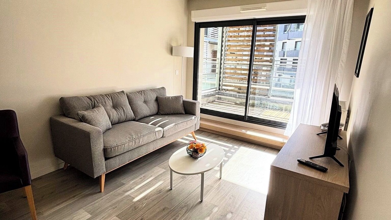 Photo of Bedroom in Cenon