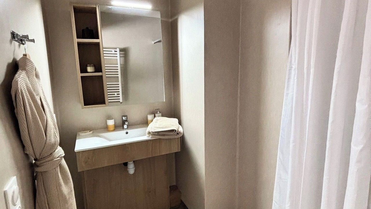 Photo of Bathroom in Cenon