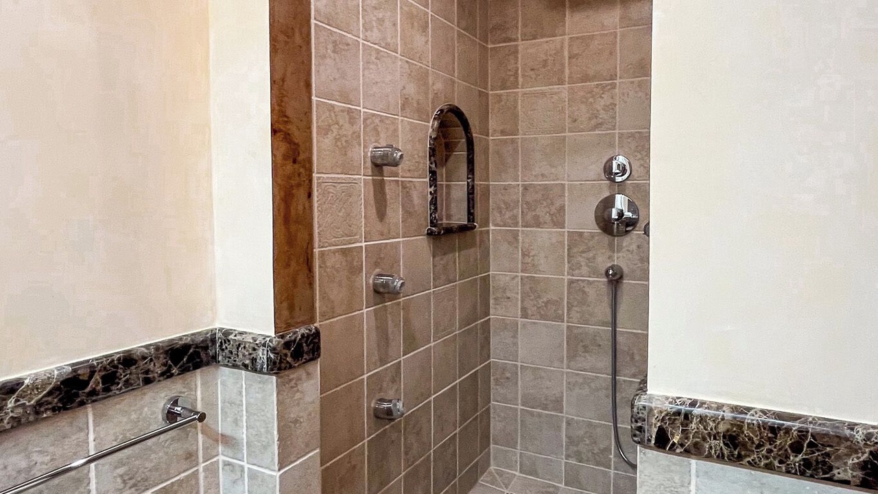 Photo of Bathroom in Dax