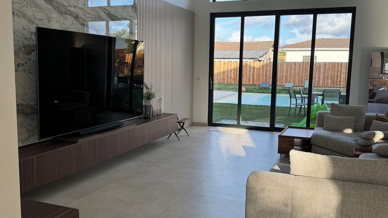 Photo of Livingroom in Ambares-et-Lagrave