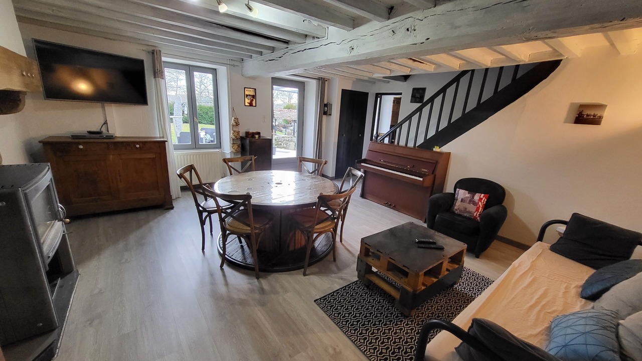 Photo of Livingroom in Issoudun-Letrieix