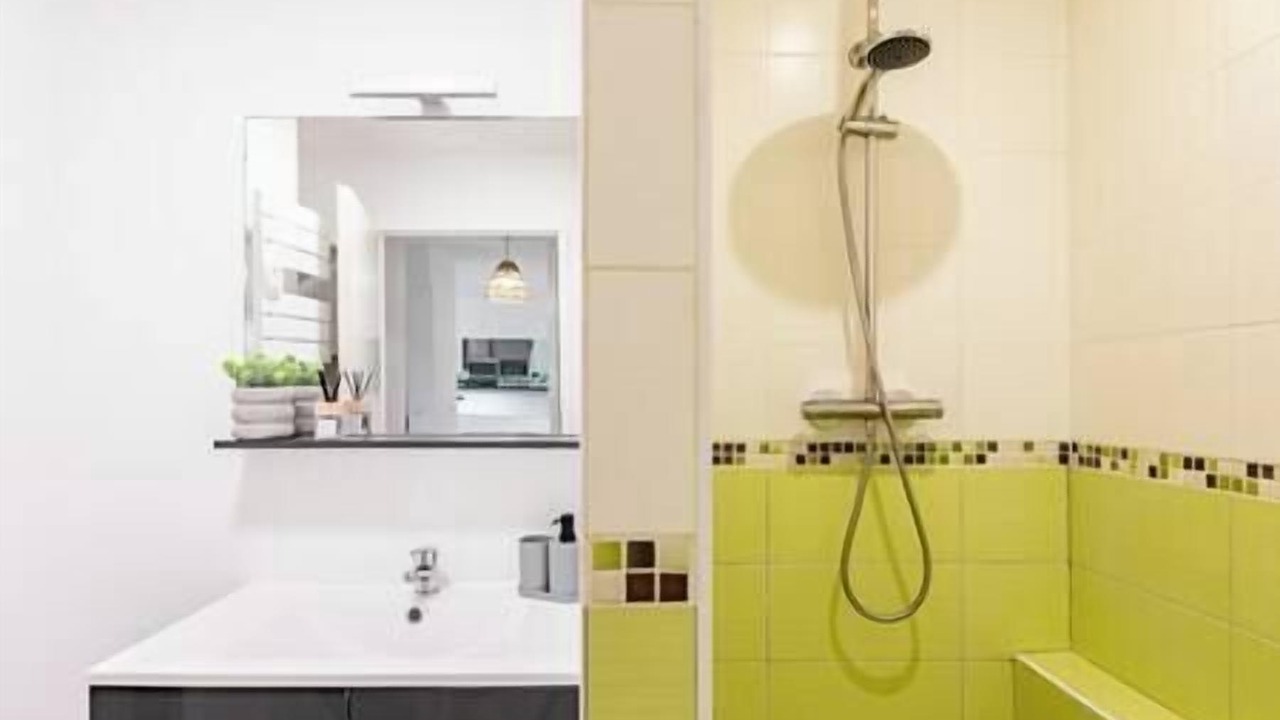Photo of Bathroom in Cenon