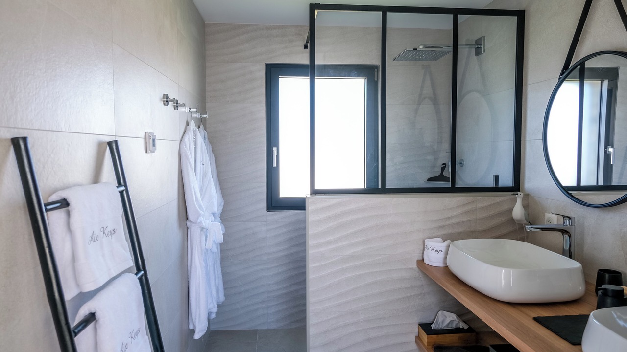 Photo of Bathroom in Saint Laurent de la Pree