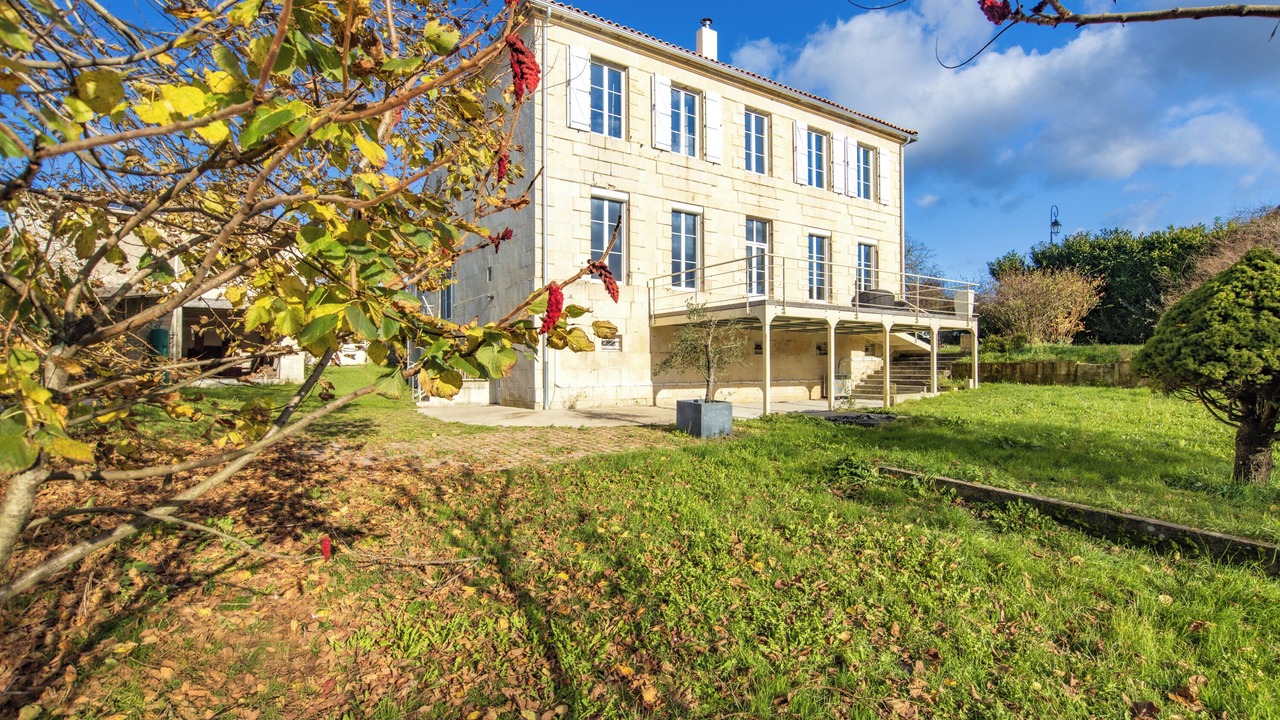 Photo of Outdoor in Semillac